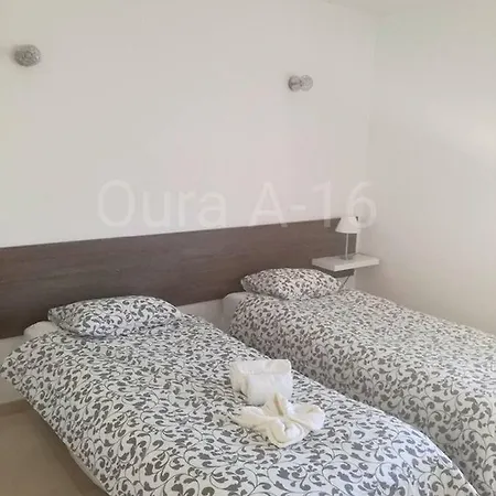 Apartment Apartamento Oura A16